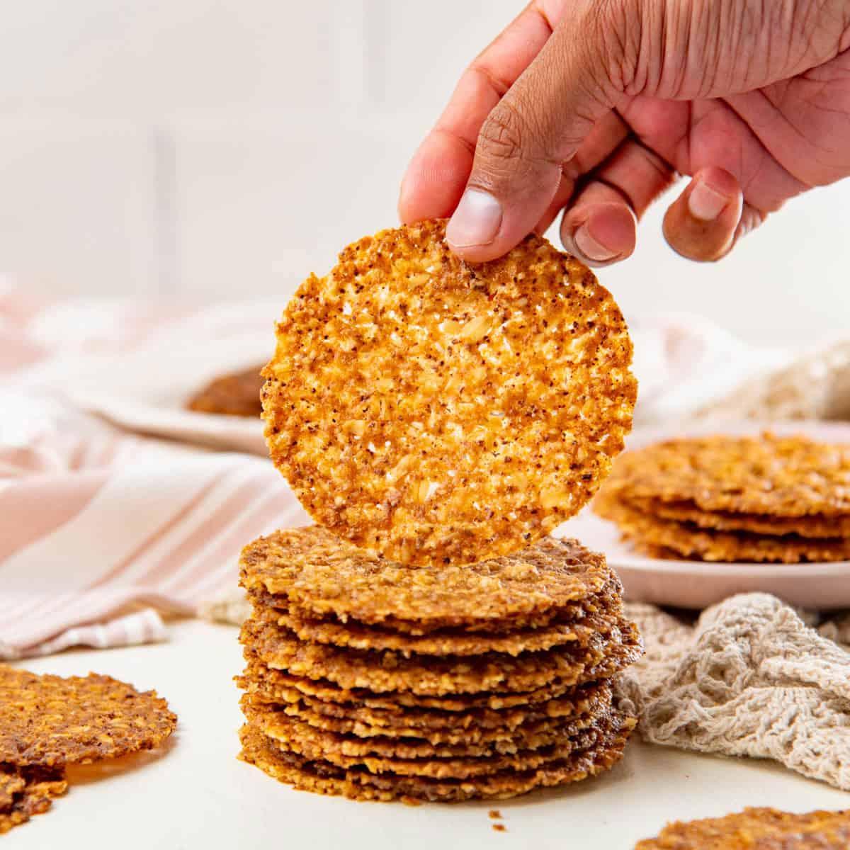 Easy Oatmeal Lace Cookies: Crispy, Delicate, & Perfectly Flat